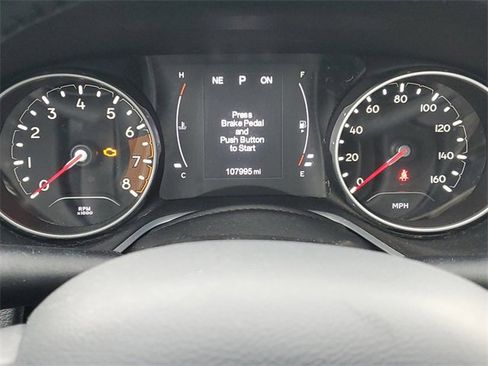 Used 2019 Jeep Compass Altitude image 19