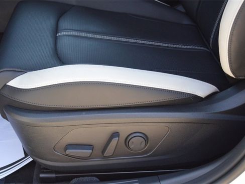 Used 2025 Kia K5 GT-Line image 29