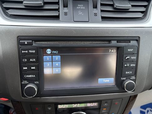 Used 2013 Nissan Sentra SL w/ Premium Pkg FWD image 35