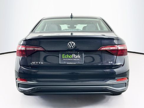 Used 2023 Volkswagen Jetta SE FWD image 7