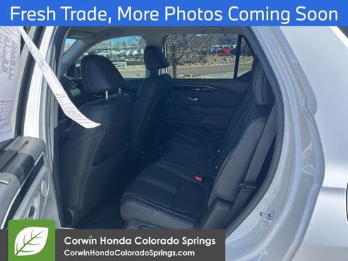 Used 2025 Honda Pilot EX-L image 9