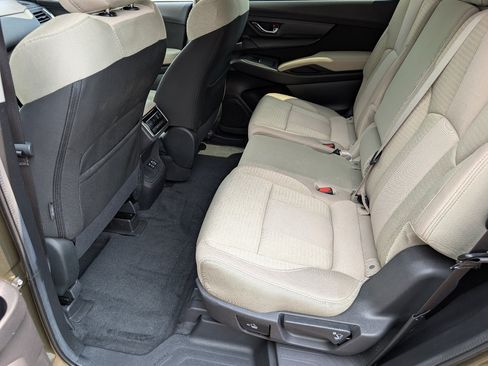 Used 2025 Subaru Ascent Premium AWD/4WD image 23