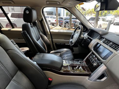 Used 2016 Land Rover Range Rover HSE image 47