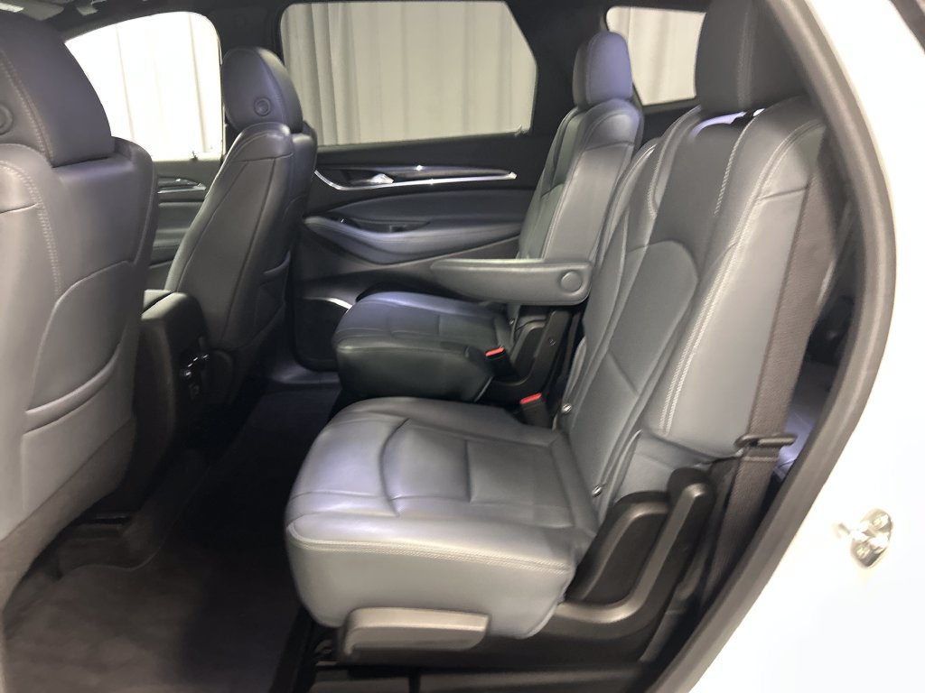 Used 2023 Buick Enclave Essence FWD image 23