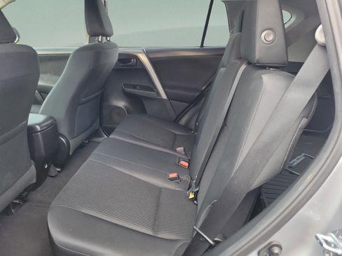 Used 2017 Toyota RAV4 LE image 12