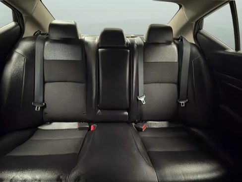 Used 2019 Nissan Altima 2.5 SR FWD image 19