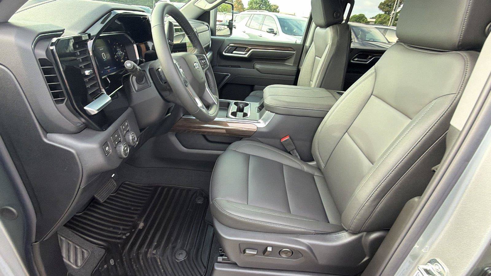 New 2026 Chevrolet Silverado 2500 LT w/ Trail Boss Package AWD/4WD image 17