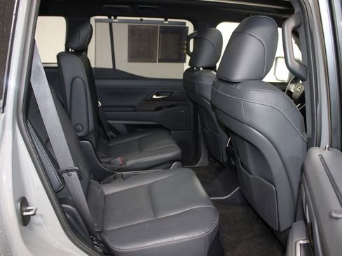 Used 2024 Lexus GX 550 AWD/4WD image 34