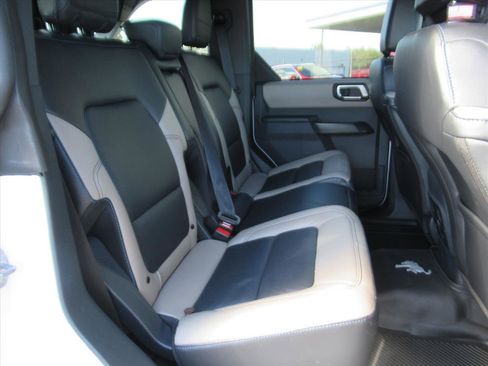 Used 2024 Ford Bronco Wildtrak image 29