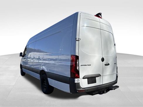 New 2025 Mercedes-Benz Sprinter 3500 image 3