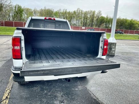 Certified 2018 Chevrolet Silverado 1500 LT w/ Redline Edition AWD/4WD image 25