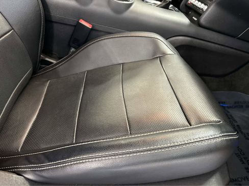 Used 2017 Ford Mustang GT Premium RWD image 32