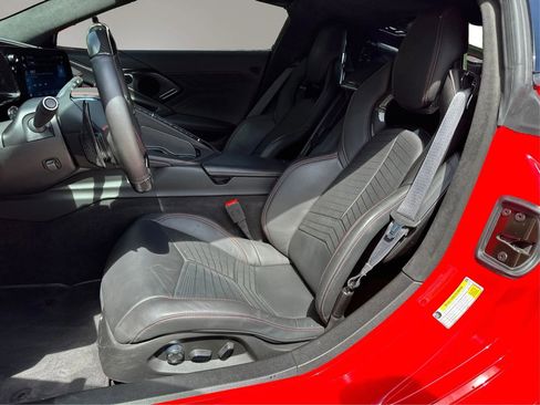 Used 2024 Chevrolet Corvette Z06 RWD image 16