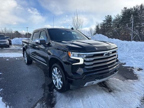 Used 2022 Chevrolet Silverado 1500 High Country w/ High Country Premium Package AWD/4WD image 7
