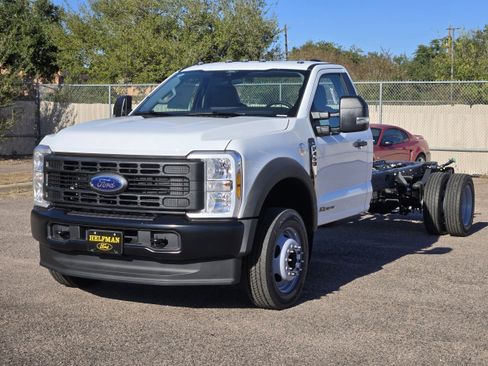 New 2026 Ford F450 XL image 2