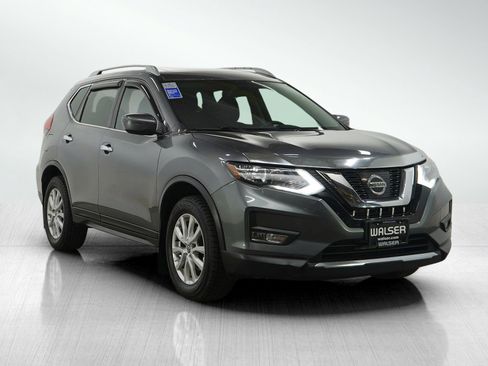 Used 2017 Nissan Rogue SL image 7