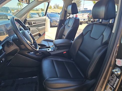 Used 2025 Kia Telluride S FWD image 15