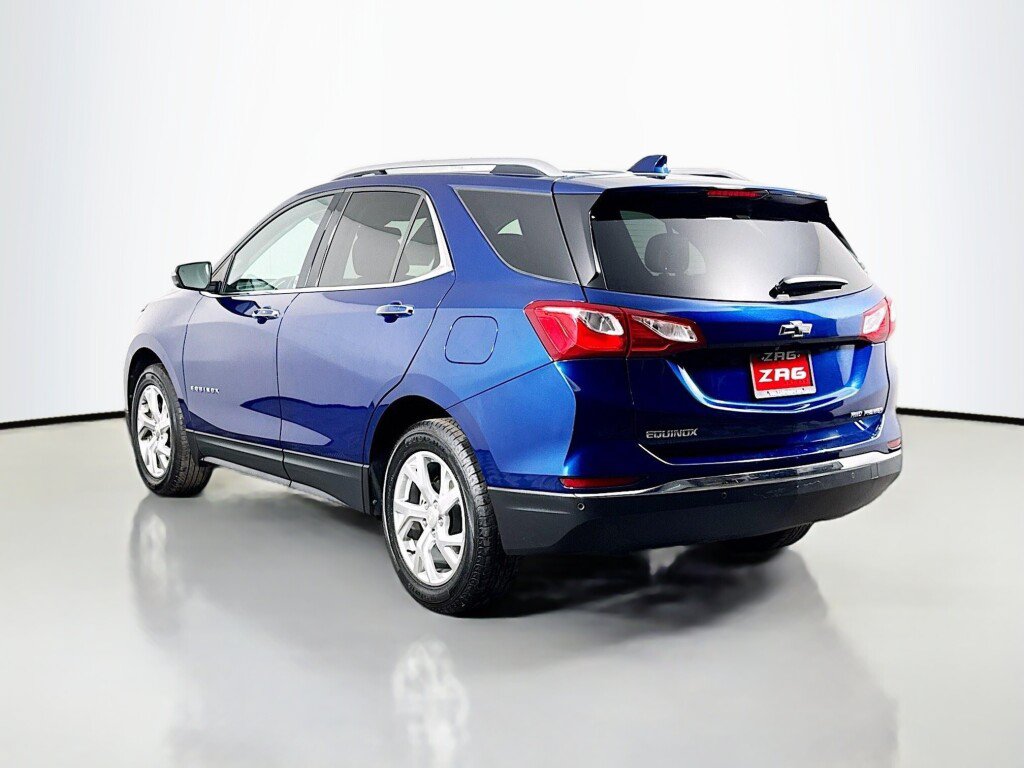 Used 2020 Chevrolet Equinox Premier w/ LPO, Floor Liner Package AWD/4WD image 3