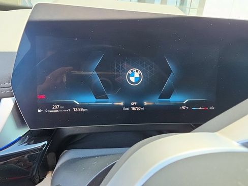 Used 2025 BMW X1 xDrive28i w/ Technology Package AWD/4WD image 8