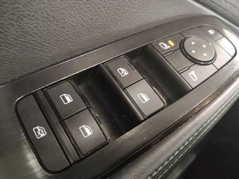 Used 2022 Nissan Rogue SV AWD/4WD image 27