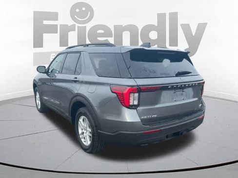 Used 2026 Ford Explorer Active image 7