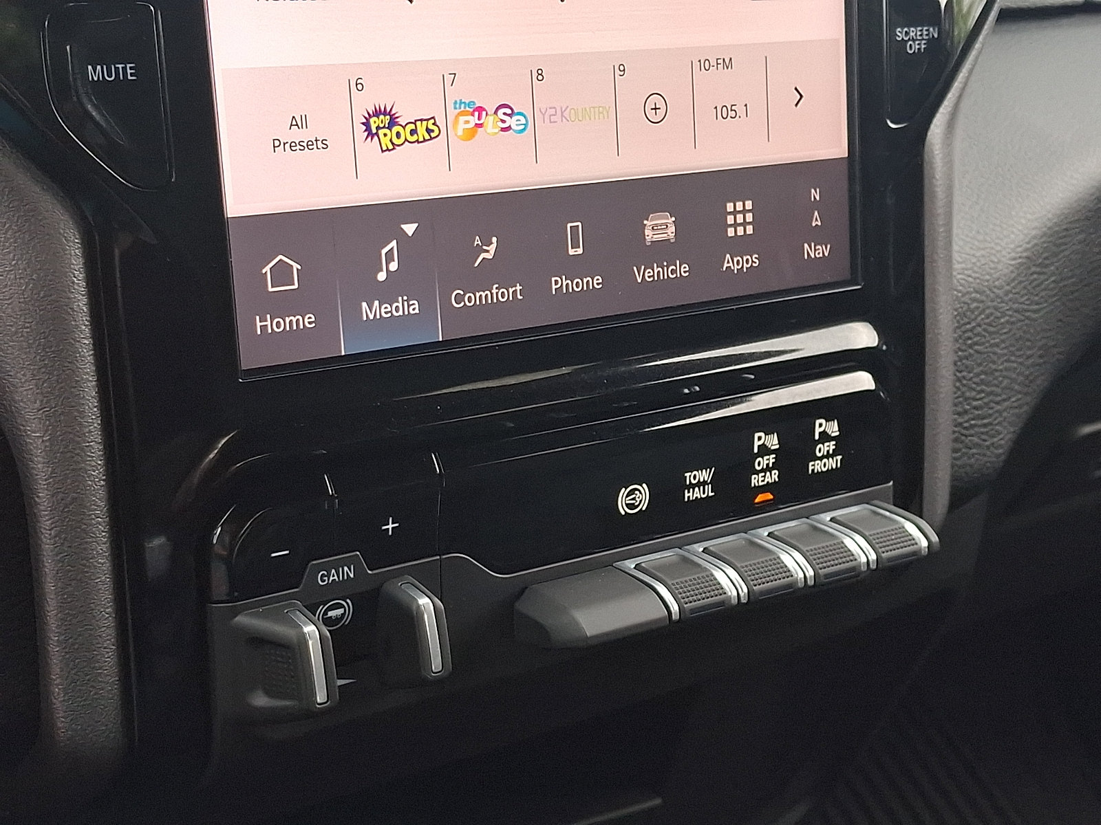 Certified 2025 RAM 2500 Big Horn AWD/4WD image 15