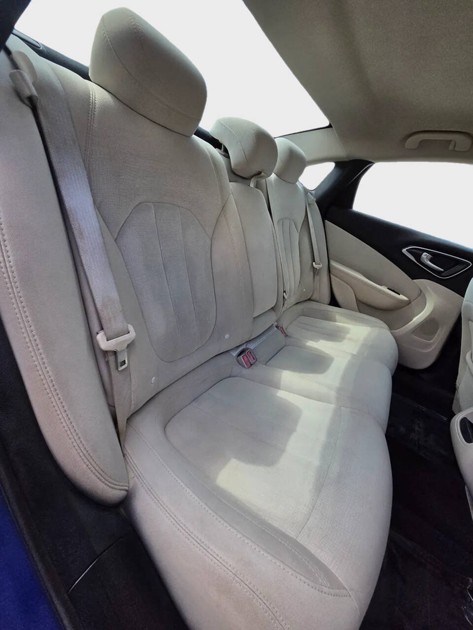 Used 2015 Chrysler 200 Limited FWD image 12
