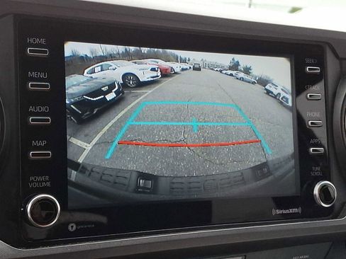 Used 2021 Toyota Tacoma TRD Off-Road image 12