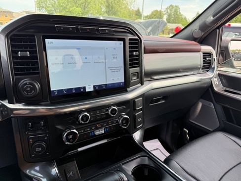 Used 2021 Ford F150 Lariat AWD/4WD image 11