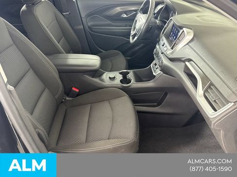 Used 2024 GMC Terrain SLE AWD/4WD image 16