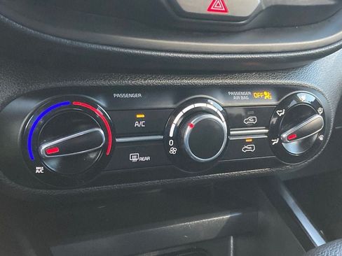 Used 2024 Kia Soul LX w/ Option Group 015 FWD image 22