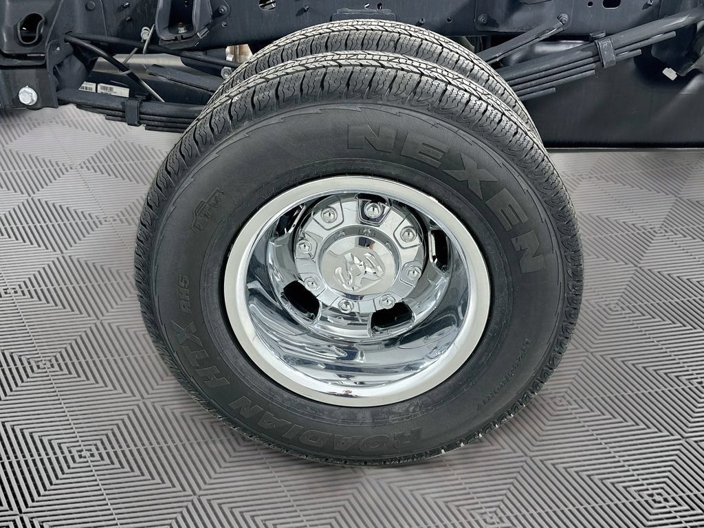 New 2026 RAM 3500 Tradesman w/ Chrome Appearance Group A AWD/4WD image 15