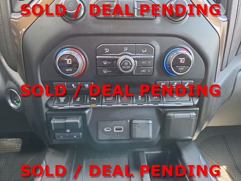 Used 2020 Chevrolet Silverado 2500 High Country w/ Z71 Off-Road Package AWD/4WD image 19