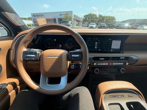 Used 2026 Hyundai Palisade Calligraphy FWD image 9