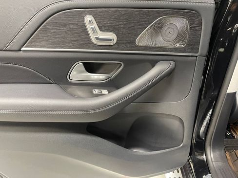 Used 2026 Mercedes-Benz GLS 450 4MATIC image 24