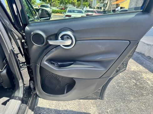 Used 2017 FIAT 500X Lounge w/ Lounge Premium Package (FWD) image 29
