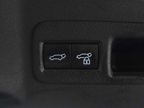 Used 2024 Subaru Solterra Touring w/ Touring Package image 18