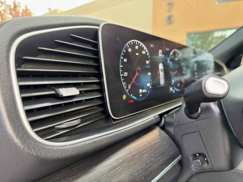 Used 2021 Mercedes-Benz GLE 350 4MATIC image 57