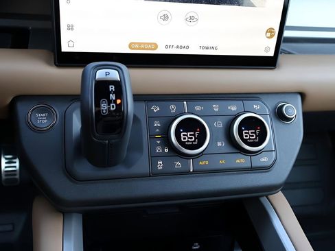 New 2025 Land Rover Defender 130 V8 image 25
