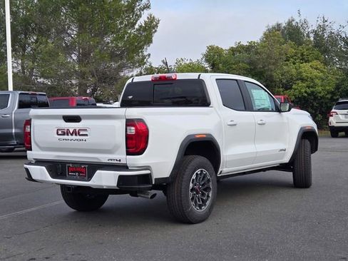New 2026 GMC Canyon AT4 image 4