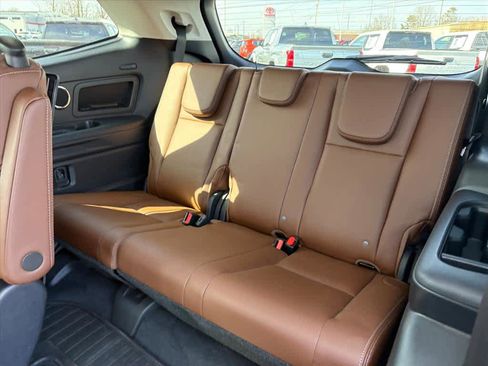 Used 2024 Subaru Ascent Touring image 10