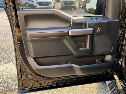 Used 2020 Ford F150 XLT w/ Equipment Group 302A Luxury AWD/4WD image 21