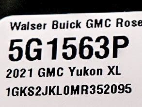Used 2021 GMC Yukon XL Denali w/ Denali Premium Package AWD/4WD image 33
