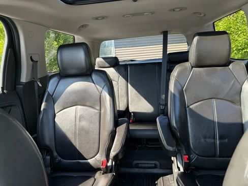 Used 2014 GMC Acadia SLT image 22