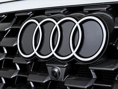 New 2025 Audi Q5 Premium Plus image 3