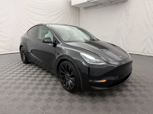 Used 2021 Tesla Model Y Performance AWD/4WD image 4