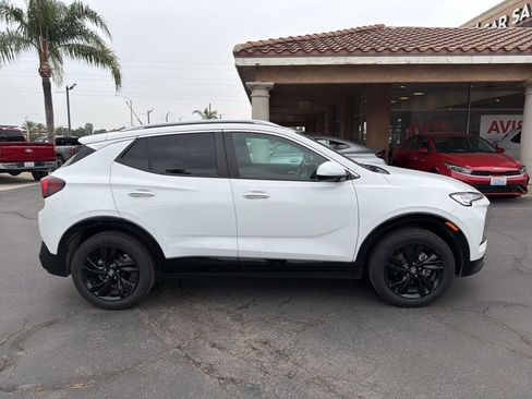 Used 2024 Buick Encore GX Sport Touring image 5