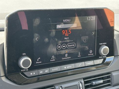 Certified 2024 Nissan Pathfinder S image 7