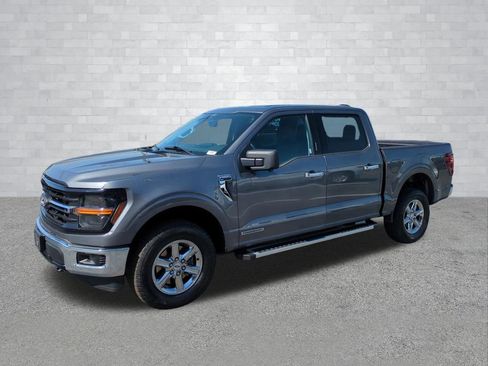 Used 2024 Ford F150 XLT w/ Mobile Office Package image 9