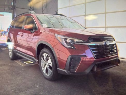Used 2025 Subaru Ascent Premium AWD/4WD image 5